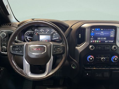 Used 2019 GMC Sierra 1500 SLT w/ X31 Off-Road Package AWD/4WD image 22