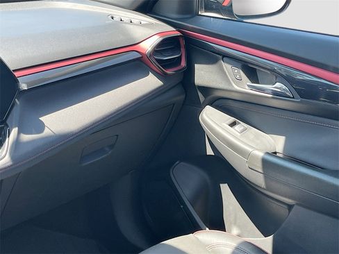 Used 2024 Chevrolet TrailBlazer RS w/ Driver Confidence Package image 23