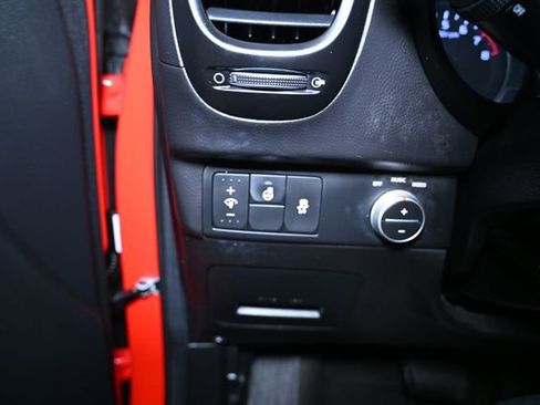 Used 2015 Kia Soul ! w/ Sun & Sound Package image 37