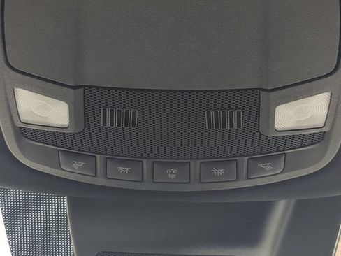 Used 2021 Ford Expedition XLT w/ FX4 Off-Road Package AWD/4WD image 24