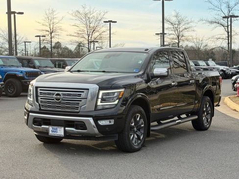 Used 2021 Nissan Titan Platinum Reserve w/ Moonroof Package image 3