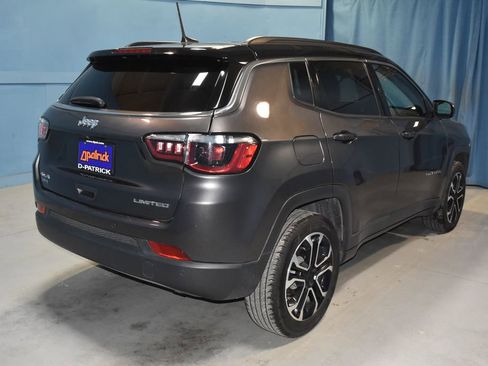 Used 2024 Jeep Compass Limited image 27