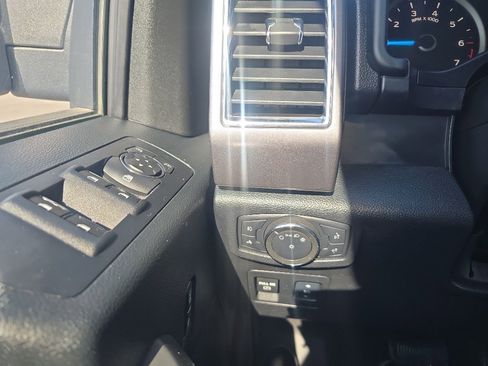 Used 2016 Ford F150 XLT w/ Equipment Group 302A Luxury image 23