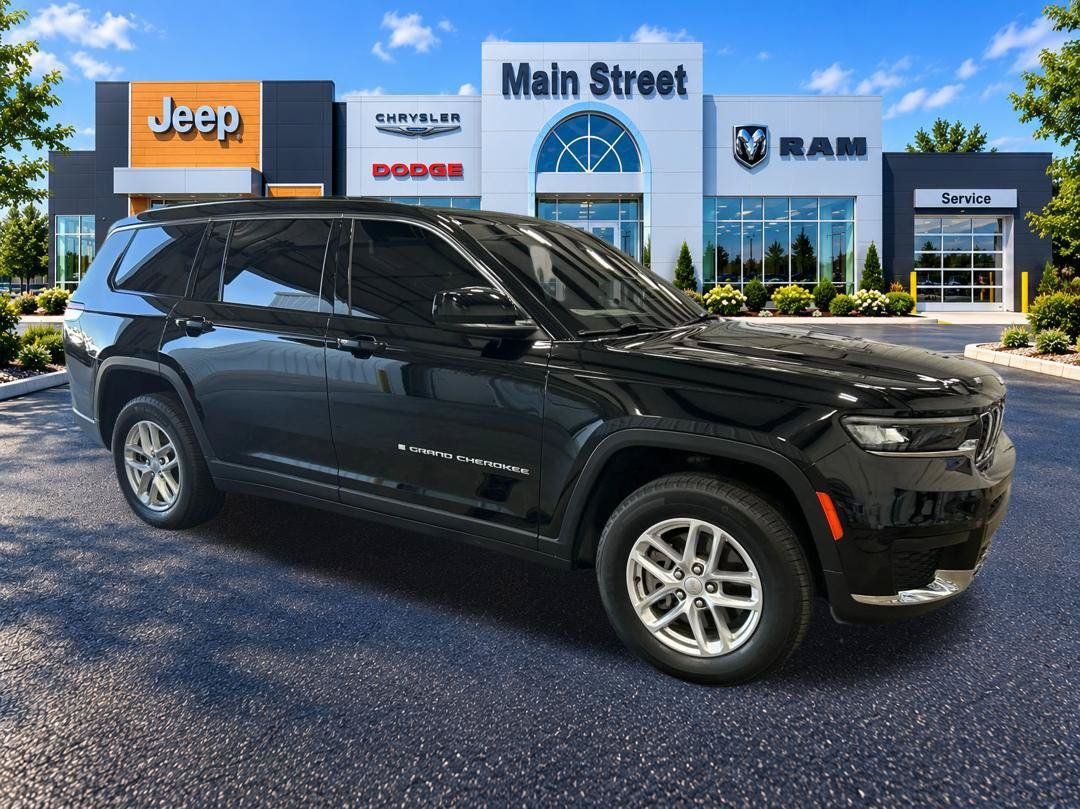 Used 2025 Jeep Grand Cherokee L Laredo w/ Luxury Tech Group I AWD/4WD image 7