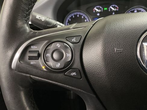 Used 2020 Buick Enclave Premium w/ Sun and Sites Package image 21