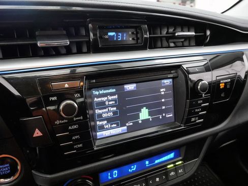 Used 2016 Toyota Corolla L FWD image 27