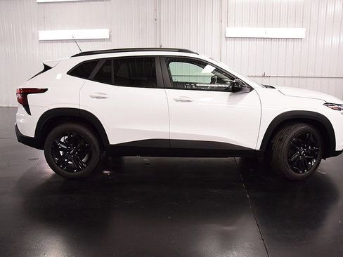 New 2025 Chevrolet Trax ACTIV image 8