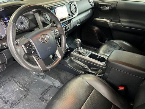 Certified 2019 Toyota Tacoma TRD Sport w/ TRD Premium Sport Package RWD image 11