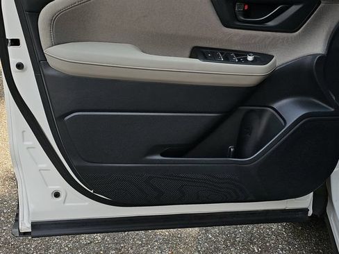 Certified 2026 Subaru Forester Premium AWD/4WD image 8