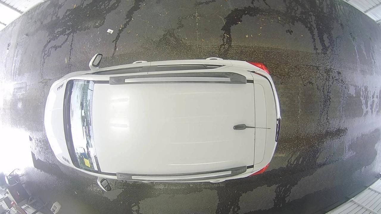 Used 2013 Buick Encore Leather FWD image 9