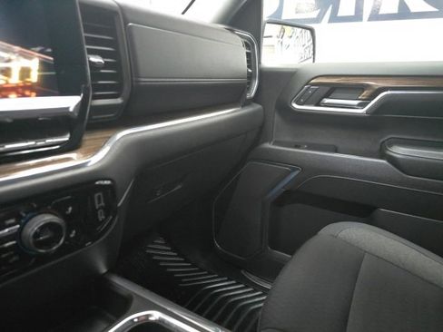 Certified 2024 Chevrolet Silverado 1500 RST image 18