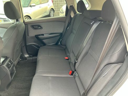 Used 2023 Nissan Rogue S FWD image 21