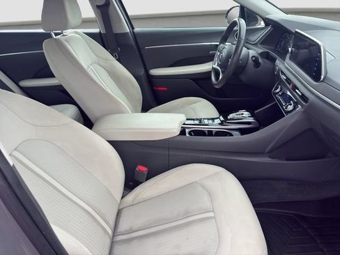 Used 2023 Hyundai Sonata SEL w/ Convenience Package FWD image 9