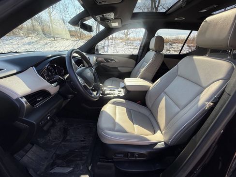 Used 2023 Chevrolet Traverse Premier w/ LPO, Floor Liner Package image 9