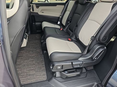 New 2026 Honda Odyssey Elite image 17