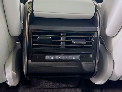 Used 2023 Land Rover Range Rover Sport SE image 27