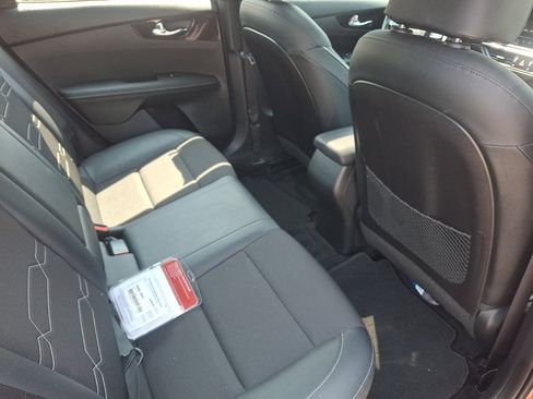 Used 2022 Kia Forte GT-Line w/ GT-Line Premium Package FWD image 17