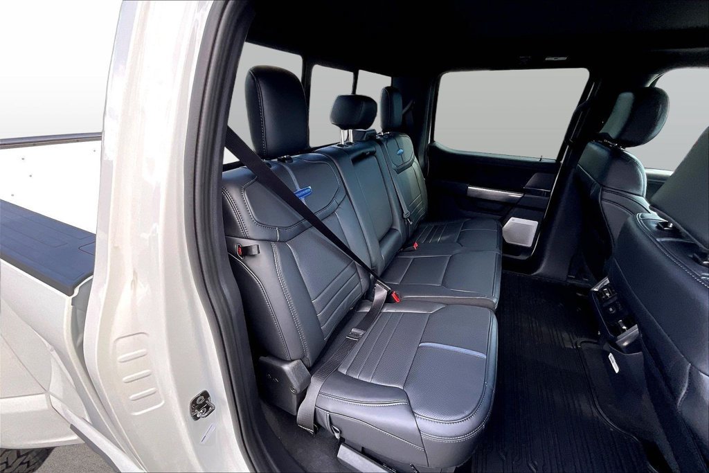 New 2026 Ford F450 Platinum w/ FX4 Off-Road Package AWD/4WD image 9