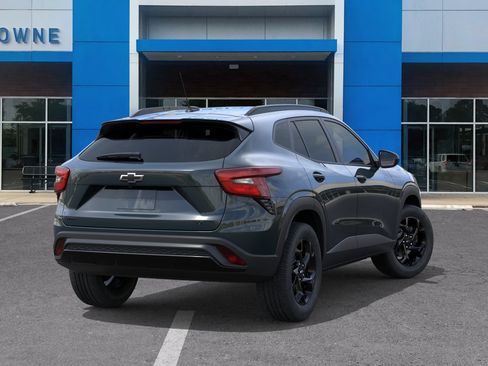 New 2026 Chevrolet Trax LT w/ Driver Confidence Package FWD image 28