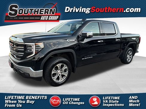 Used 2025 GMC Sierra 1500 SLT AWD/4WD image 1