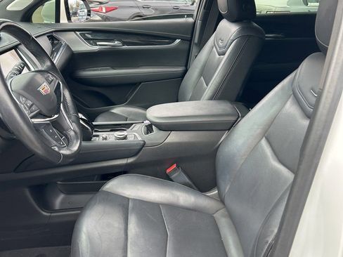 Used 2021 Cadillac XT5 Premium Luxury w/ LPO, Floor Liner Package image 12