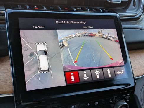 Used 2022 Jeep Grand Cherokee Summit image 24