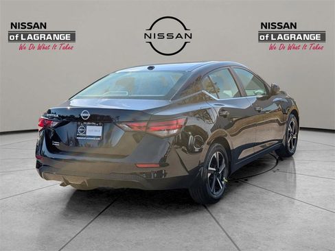 New 2025 Nissan Sentra SV image 5