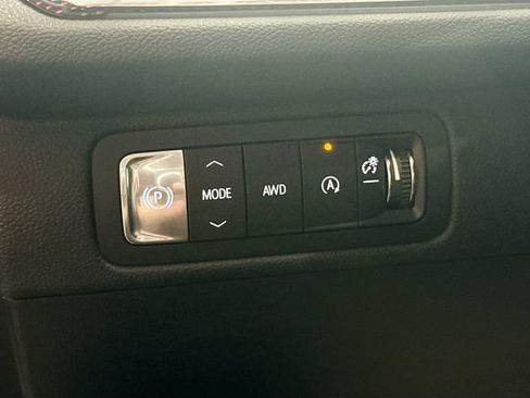 New 2026 Chevrolet Traverse Z71 w/ Enhanced Driving Package AWD/4WD image 11