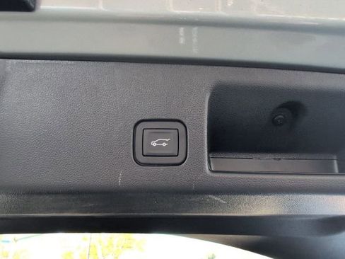 New 2026 Chevrolet Equinox EV RS image 11