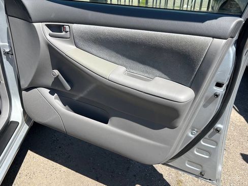 Used 2007 Toyota Corolla CE FWD image 15