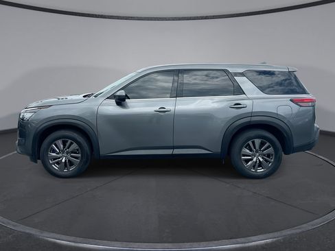 Used 2022 Nissan Pathfinder S AWD/4WD image 5