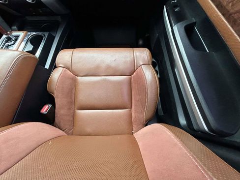 Used 2016 Toyota Tundra 1794 Edition image 15