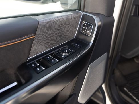 Used 2023 Ford F350 Platinum w/ Tremor Off-Road Package image 15