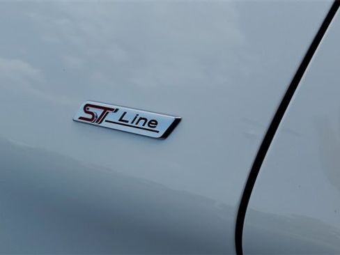 New 2025 Ford Explorer ST-Line w/ ST-Line Street Pack image 13