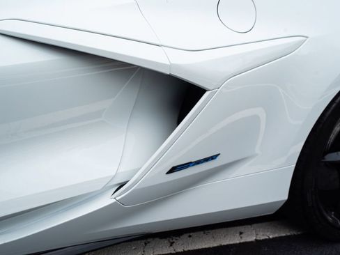 Used 2024 Chevrolet Corvette E-Ray AWD/4WD image 28