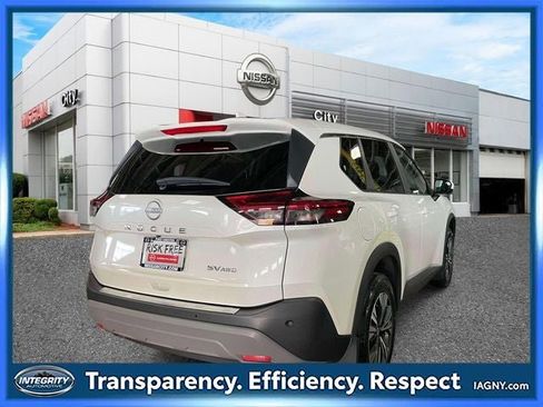 Used 2023 Nissan Rogue SV AWD/4WD image 6