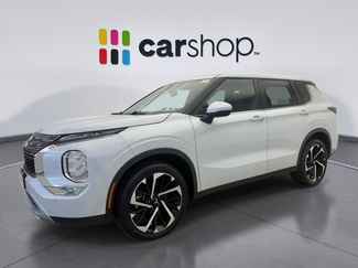 Used 2023 Mitsubishi Outlander SE video 1