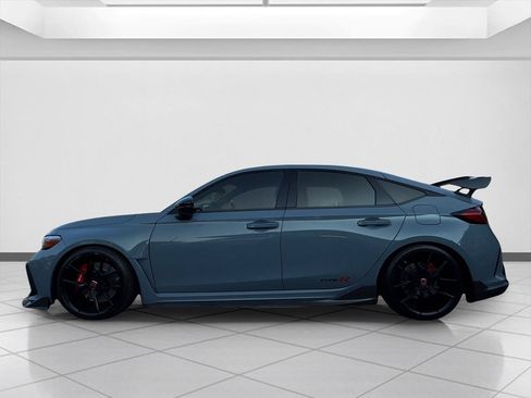 Used 2024 Honda Civic Type R image 2