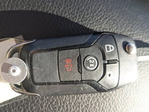 Certified 2021 Ford F250 Lariat w/ Lariat Value Package image 29