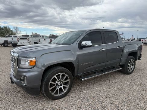 Used 2022 GMC Canyon Denali AWD/4WD image 4