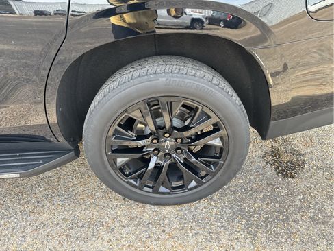 Used 2024 Chevrolet Tahoe LS image 17