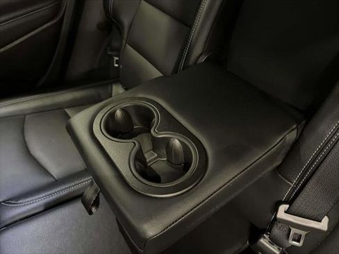 Certified 2023 GMC Terrain SLT image 14