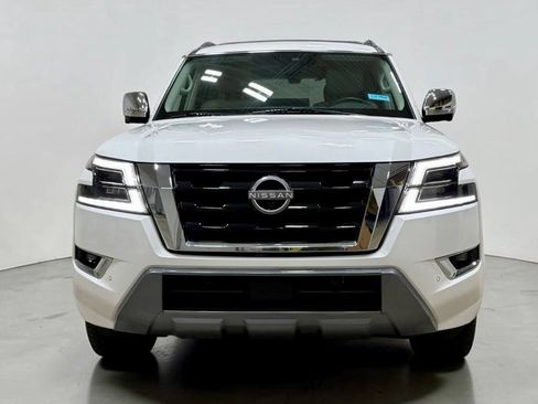 Used 2021 Nissan Armada Platinum w/ Captain's Chairs Package AWD/4WD image 5