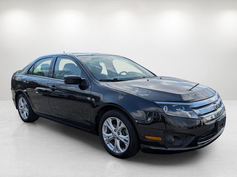 Used 2012 Ford Fusion SE image 3