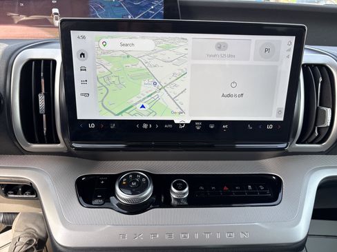 Used 2025 Ford Expedition Max Active image 24