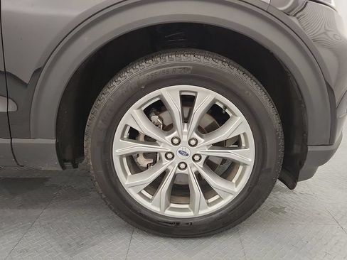 Certified 2024 Ford Explorer Limited w/ Equipment Group 301A AWD/4WD image 28