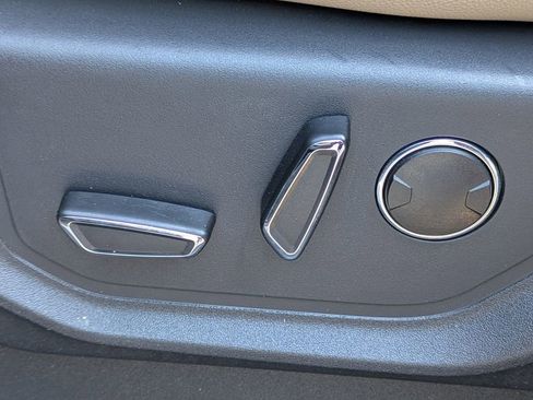 Used 2024 Ford Expedition Limited AWD/4WD image 21