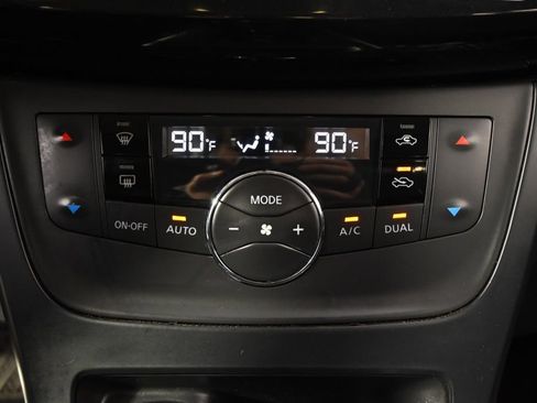 Used 2019 Nissan Sentra SV image 30