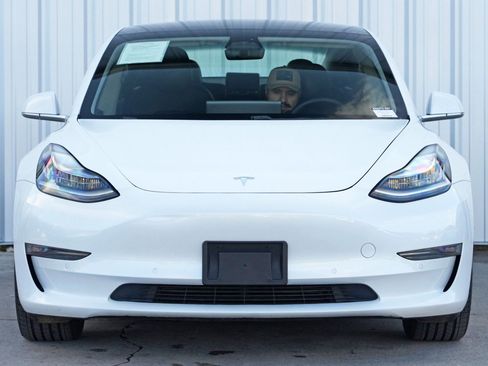 Used 2019 Tesla Model 3 Mid Range image 6