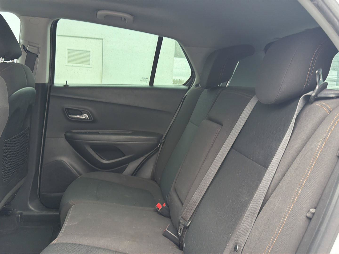 Used 2018 Chevrolet Trax LS FWD image 8